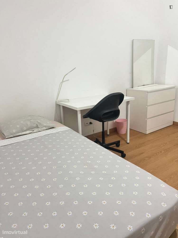 Quarto - localizado em Lumiar Lisbon - Grande imagem: 4/6