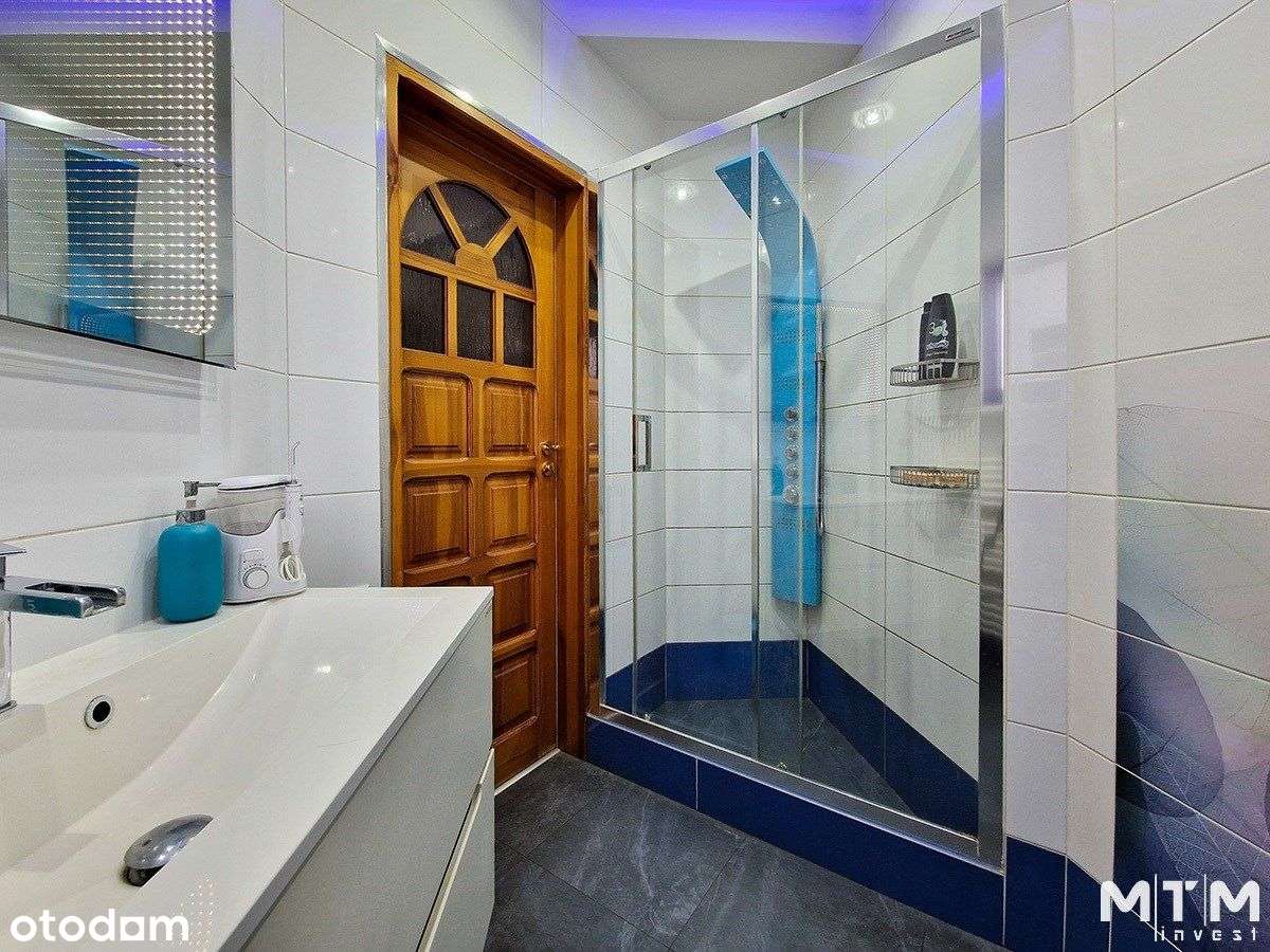 Energooszczędny dom z dużym garażem w Podjuchach-15