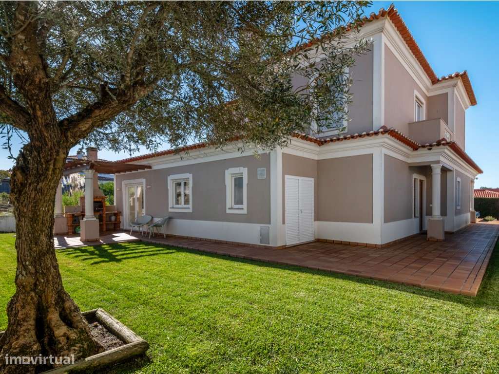 Moradia T3 com piscina, jardim, garagem e vista no Praia d'el Rey B...-45