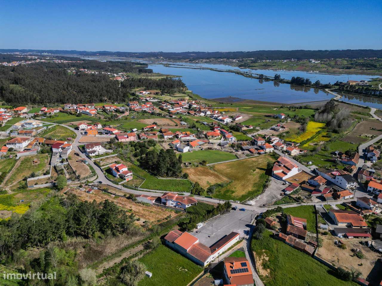 Moradia T3 isolada em Rua Neves, Borda do Campo, Paião. - Grande imagem: 4/57