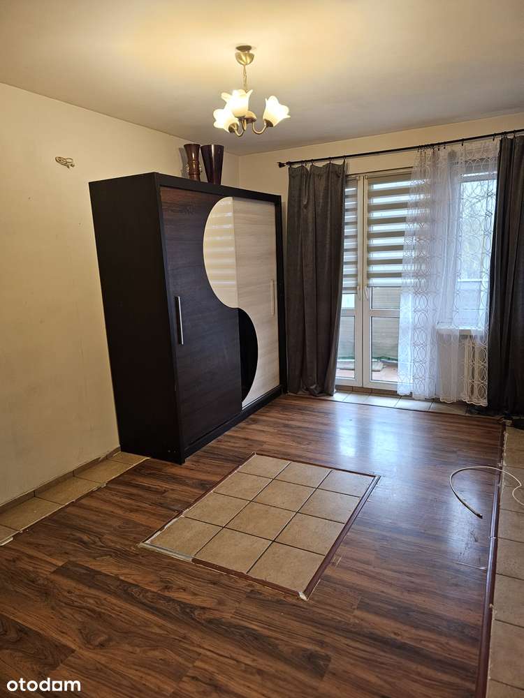 Powstańców,P.Czerwony,46m,2pok,balkon.ładne z potencjałem,Parking Jest-19