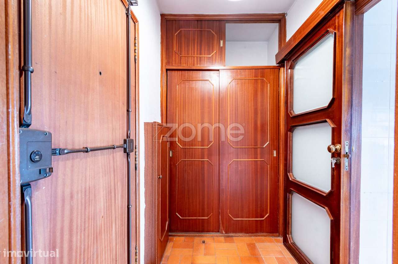 Apart. T2 Duplex com Terraço | Junto à Casa de Saúde da Boavista - Grande imagem: 3/29