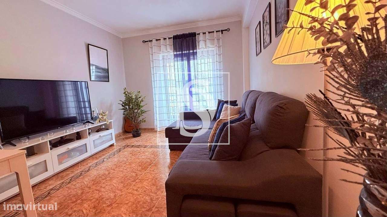 Magnifico Apartamento T2 com Arrecadação  na Vila Verde, Alhos Vedros-9