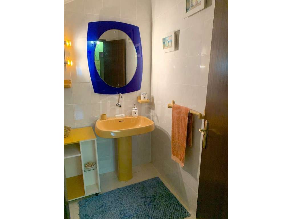 Moradia T5 + 2 C/ Quintal e Sótão-26