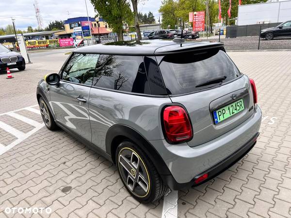 MINI Cooper SE Electric Trim - 8