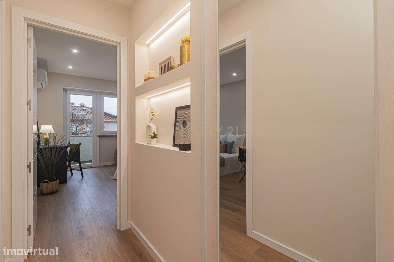 ✨ T2 Totalmente Remodelado com Terraço ✨-21