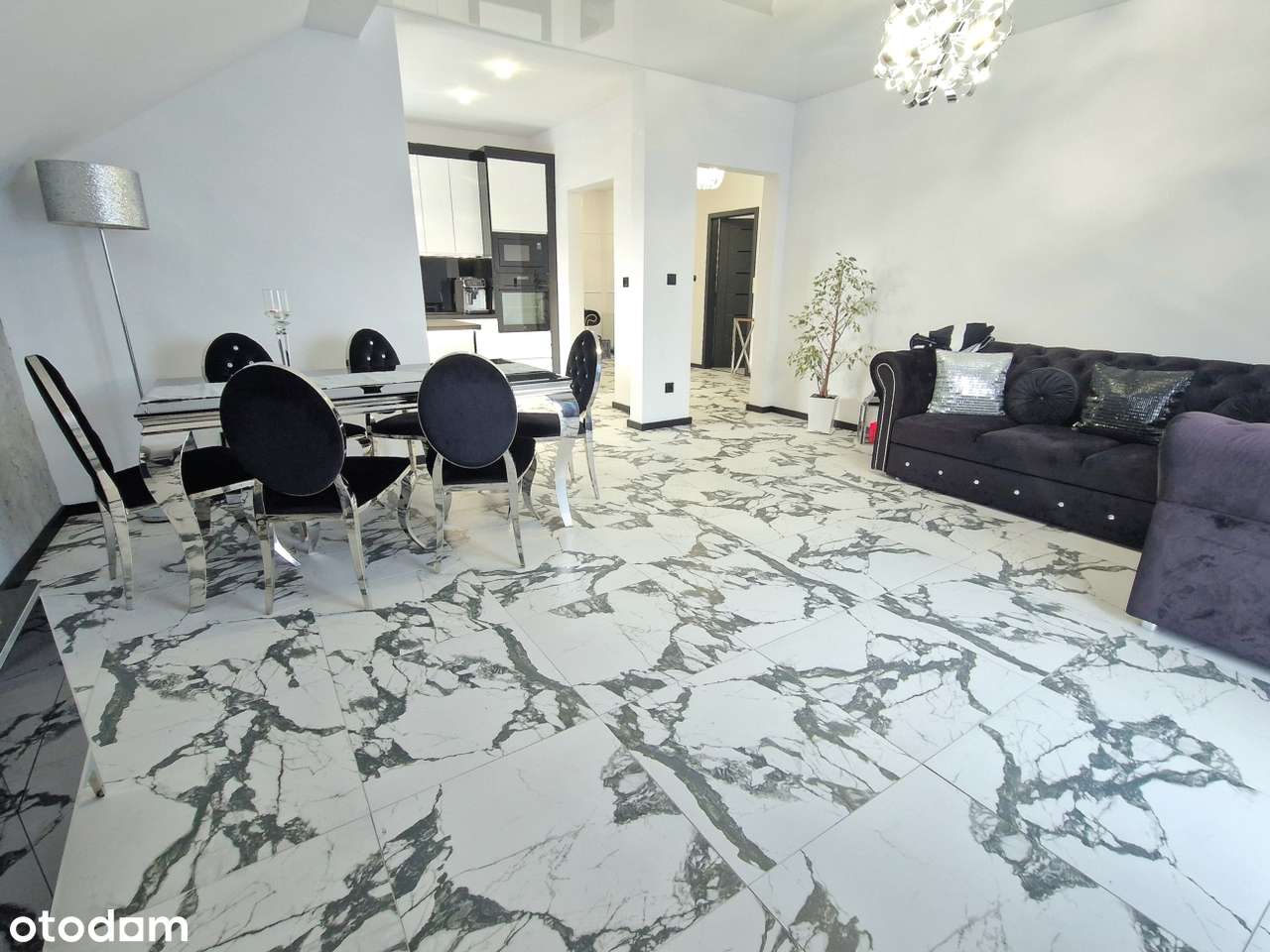 Wolnostojący, z potencjałem inwestycyjnym. 3 poziomy-osobne wejścia - Pełny obrazek: 2/18