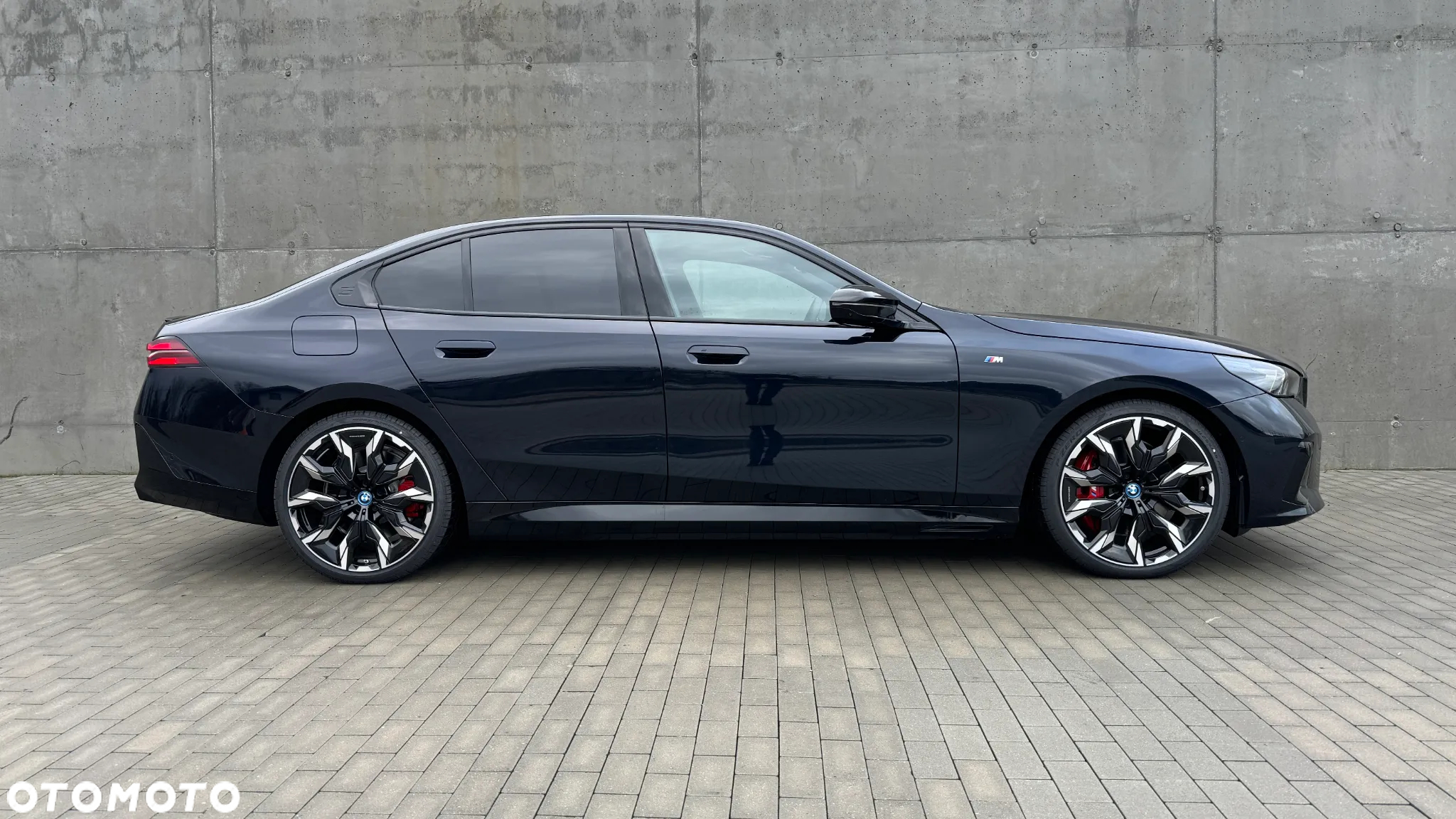 BMW i5 M60 xDrive - 4