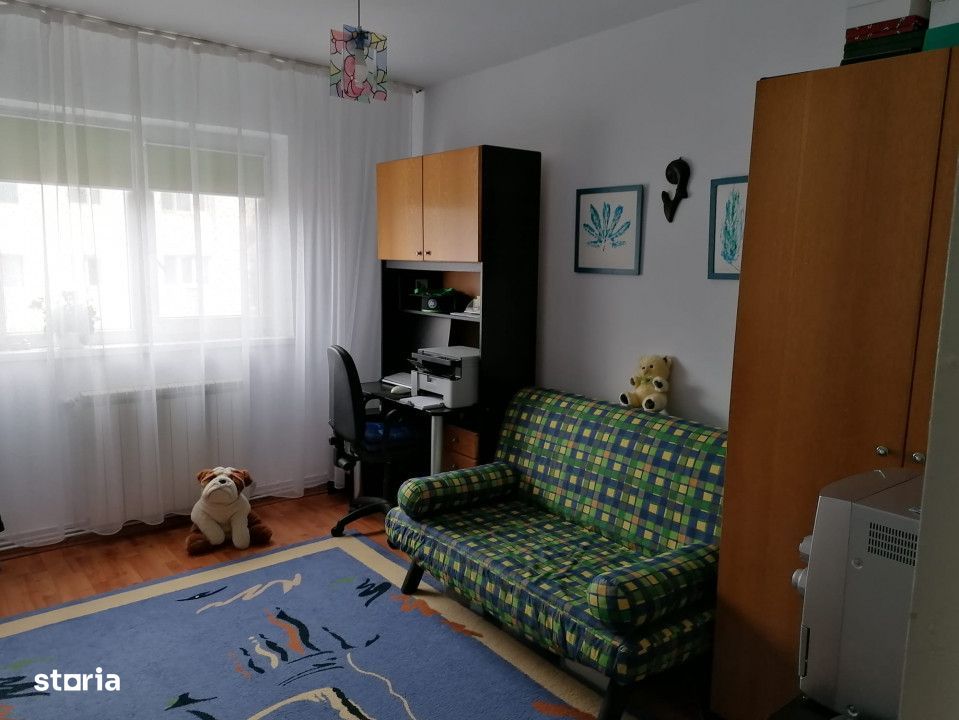 Oportunitate! Apartament de vanzare, 3 camere, Dealul Florilor