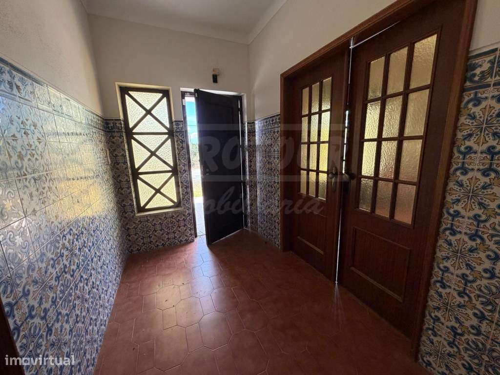 Moradia T4 com amplo terreno a poucos minutos da praia de Santo André-6