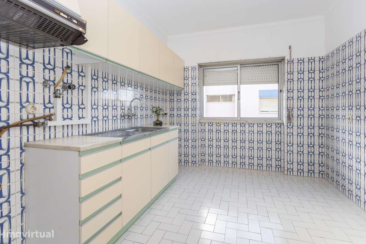 Apartamento T2  na Quinta da Lomba,  Santo André - Barreiro - Grande imagem: 2/18