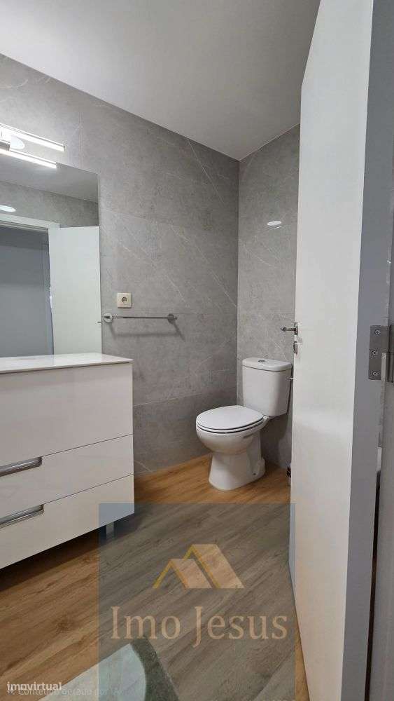 Moradia T3 centro Carvalhos-21