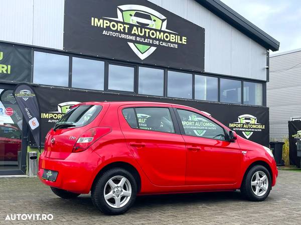 Hyundai i20 1.2 Comfort - 13