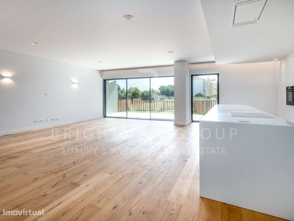 Apartamento T4 com jardim privativa, em Carcavelos-10