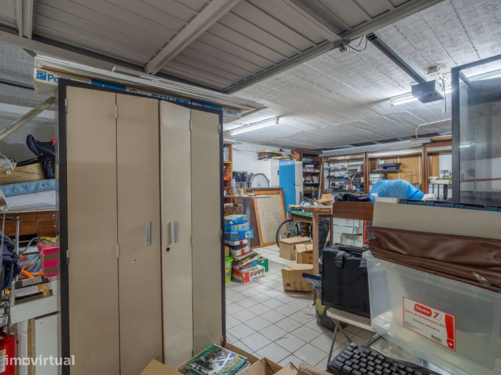 VENDE-SE T3 COM TERRAÇO E GARAGEM EM CARCAVELOS-29