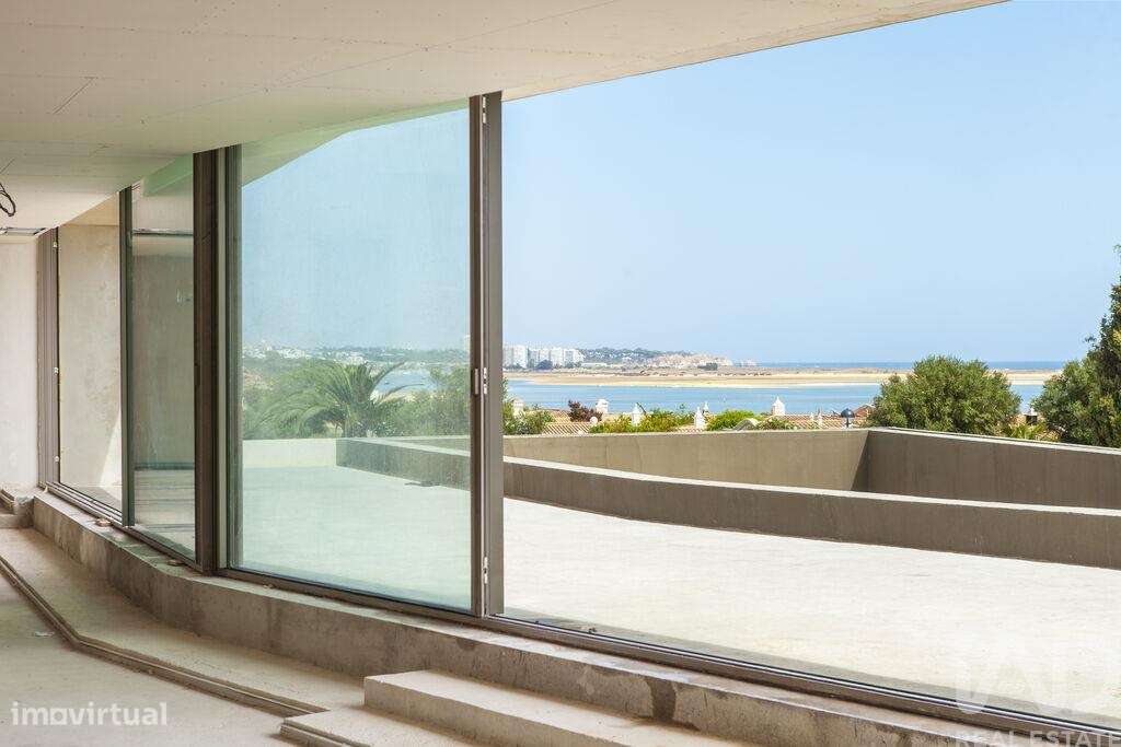 Casa / Villa T5 em Odiáxere de 630,00 m2 - Grande imagem: 3/24