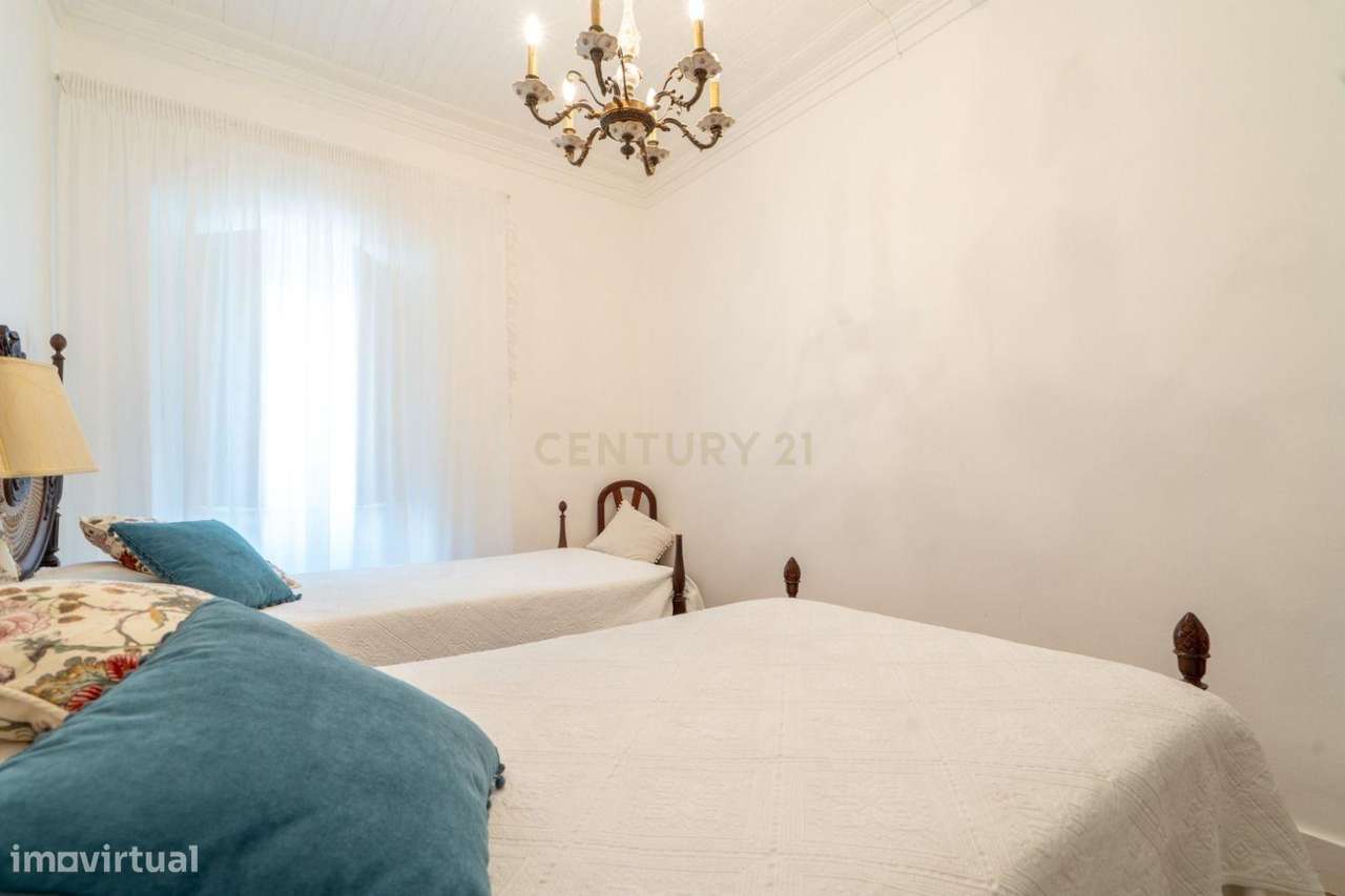 Fantástica Moradia em Serpins-14