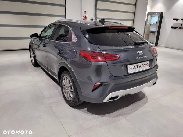 Kia XCeed 1.5 T-GDI M - 10