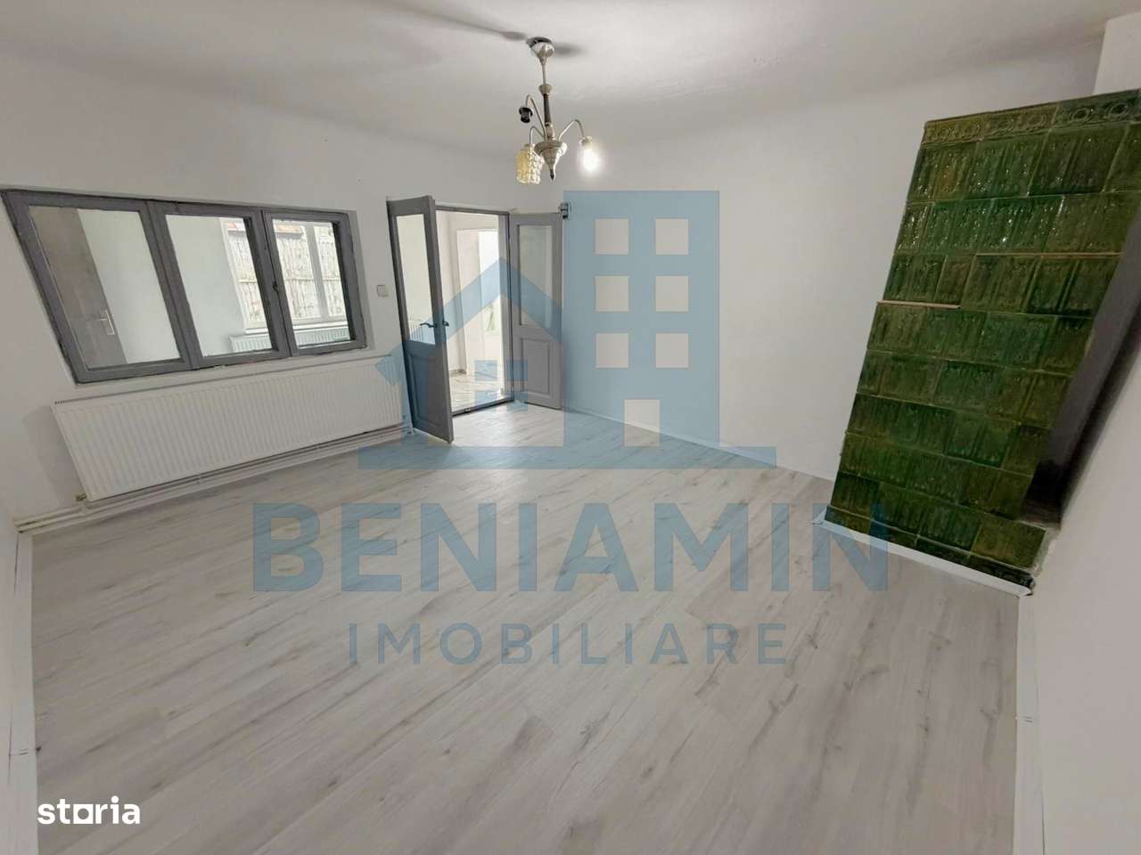 Casa 3 camere-Teren 300mp-Centrala termica-Libera-Zona Brestei-2