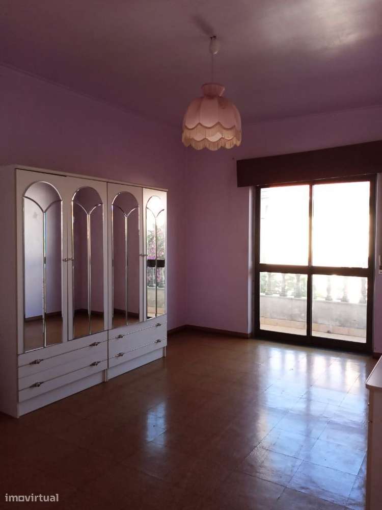 Moradia geminada com 5 quartos em Pinhal de Frades - Seixal-16