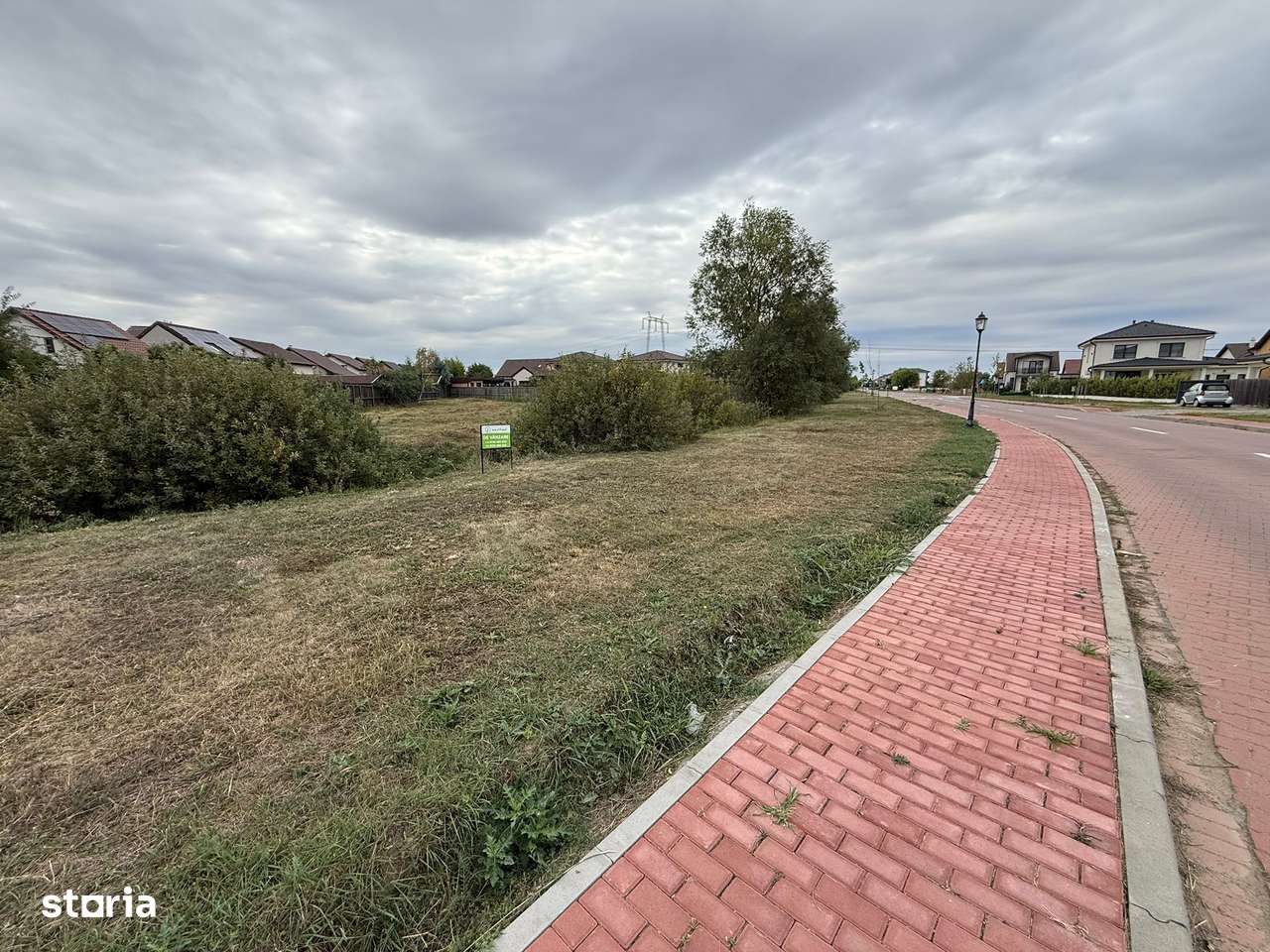 OPORTUNITATE! Parcelă generoasă pentru un proiect unic! Westfield Arad-2