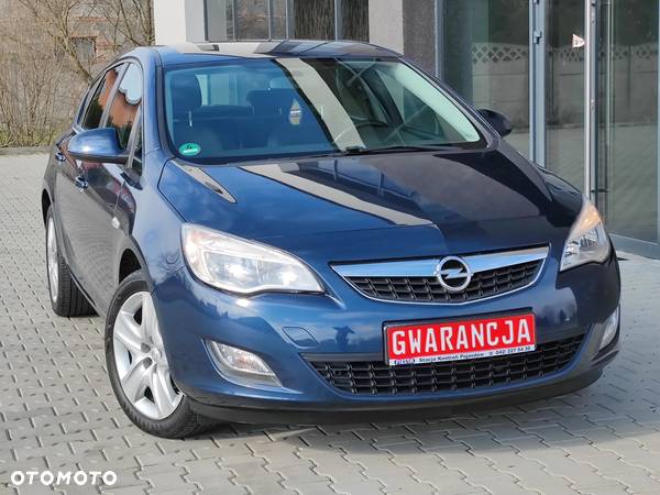 Opel Astra 1.6 Design Edition - 3