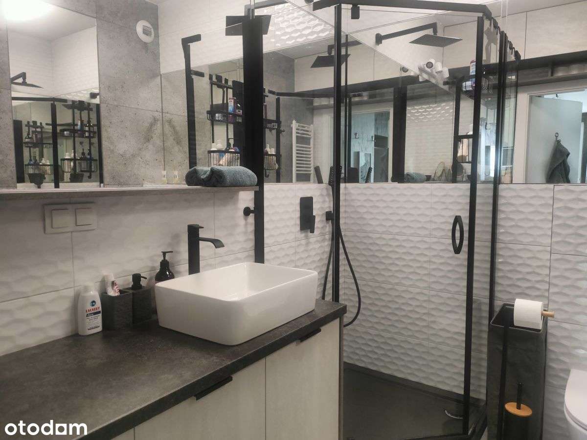 Nowoczesny apartament z przestronnym tarasem !-6