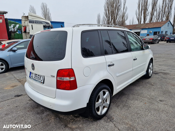 Volkswagen Touran 1.9 TDI Conceptline - 6