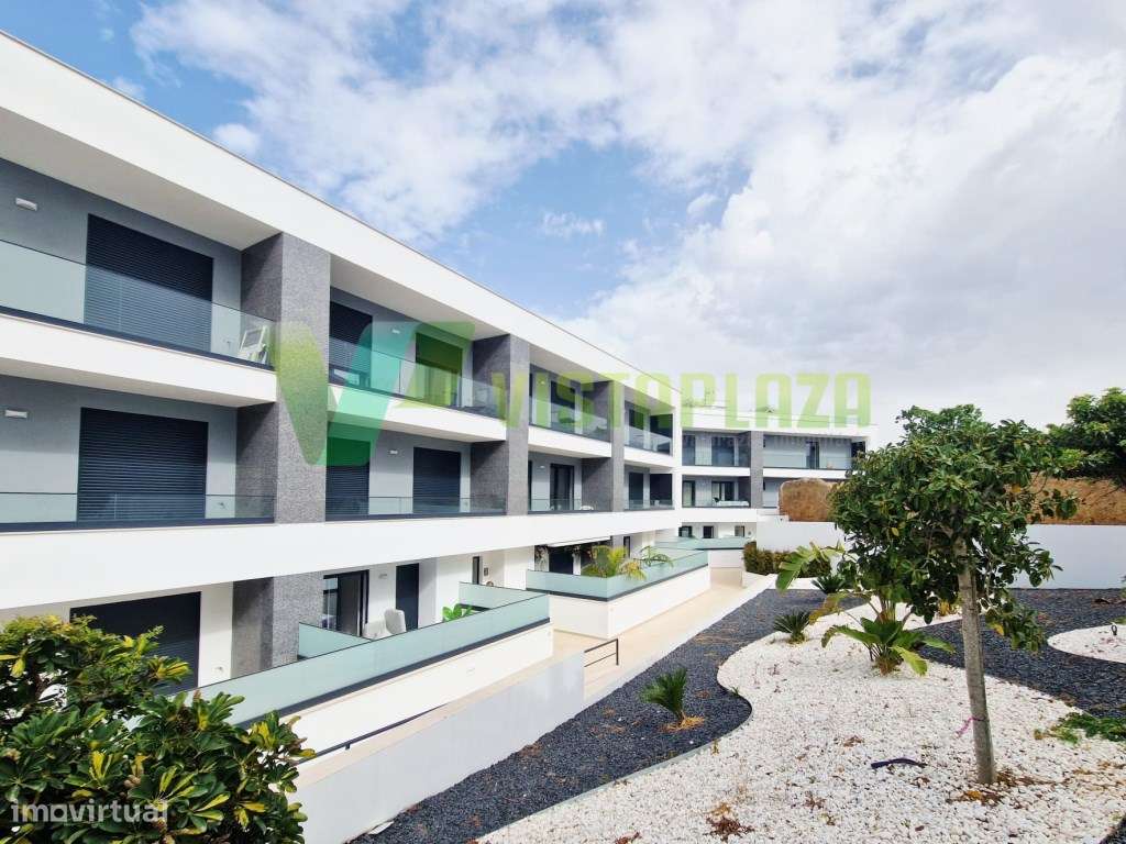 Apartamento T2 em Alvor com Terraço Privativo e Vista Ria de Alvor-4