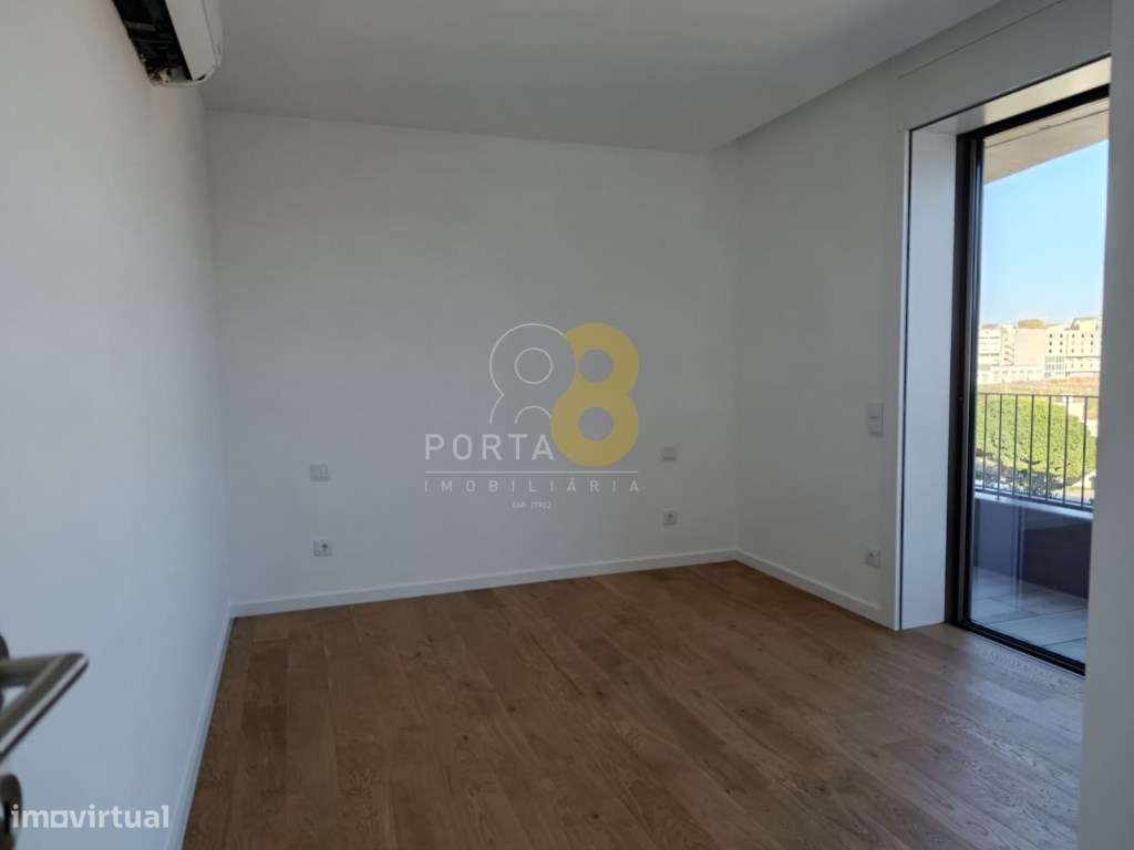 Apartamento T3, em edifício novo junto ao parque da cidade e a pouc...-19
