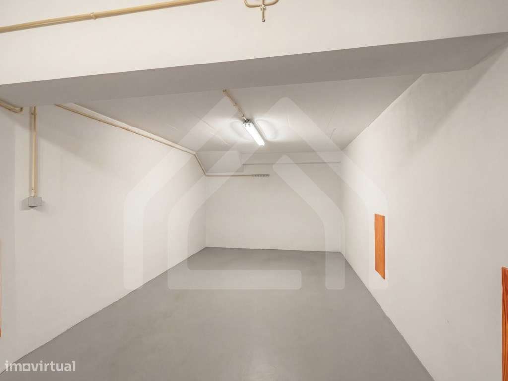 Apartamento T3 | Com aproveitamento de sótão | Alqueves-21