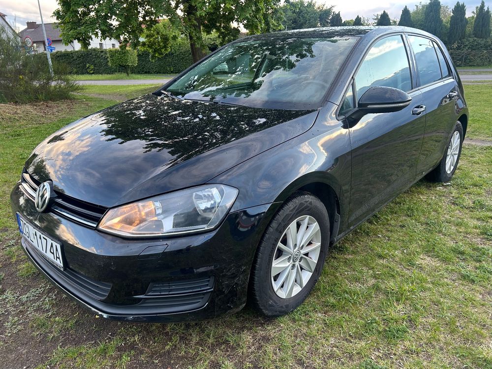 Volkswagen Golf VII 1.2 TSI BlueMotion Technology Trendline 2013