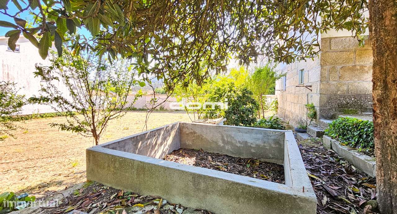 Moradia T3 a 2 minutos do centro da Cidade-11