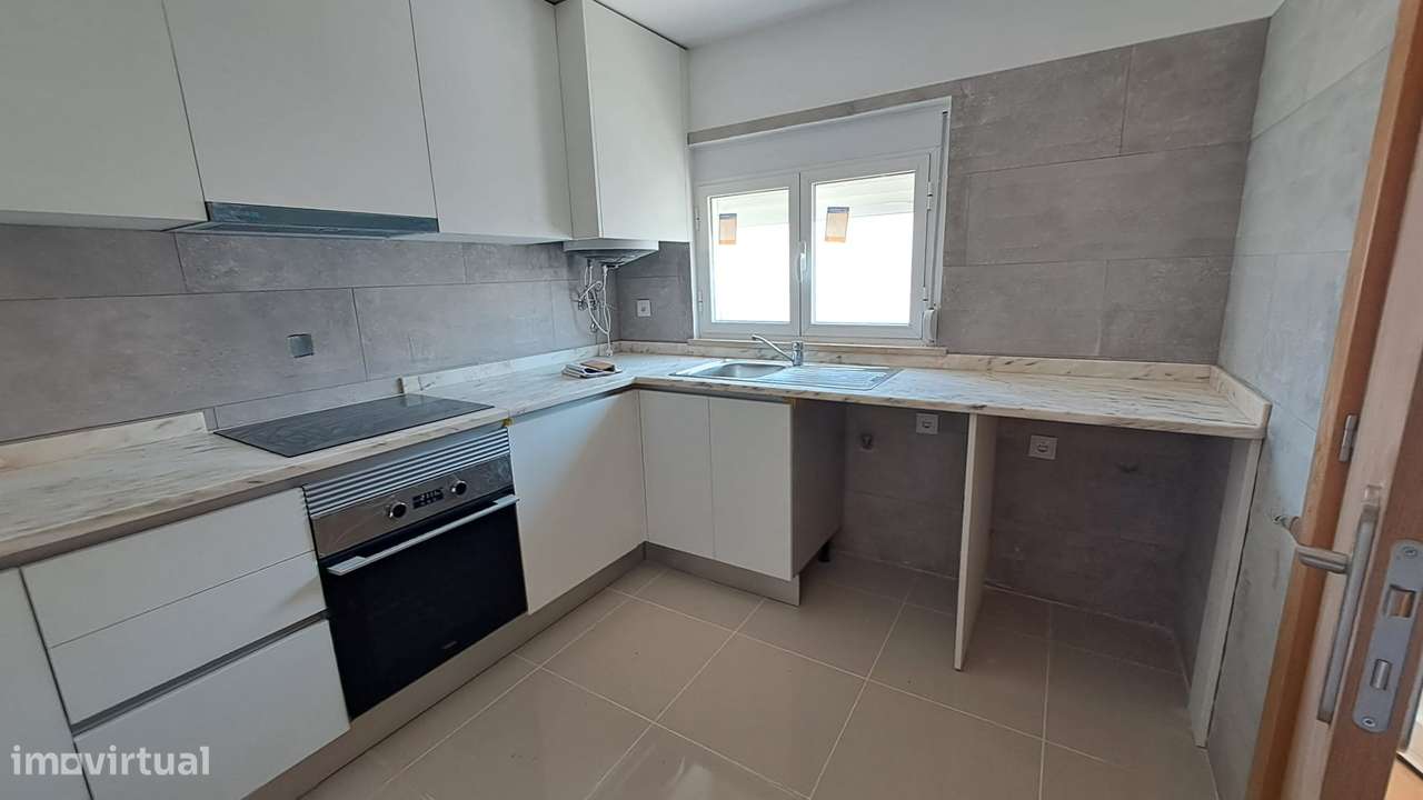 Moradia Bi-Familiar em Vila Verde-1