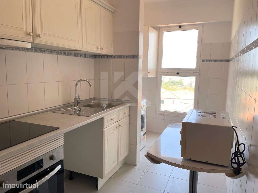 Apartamento T1 no Caniço de Baixo - Vista Mar e Estacionamento-10