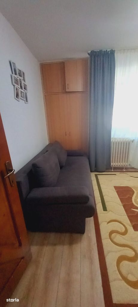 Apartament 2 camere, ultracentral, etaj intermediar.