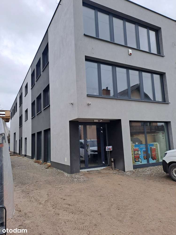 Nowoczesny budynek handlowo-usługowo-biurowy, KSM ul. Zagórska-15
