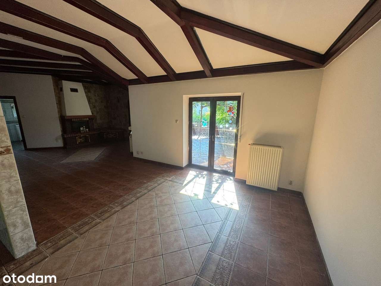 Przestronny dom z ogrodem na sprzedaż-7