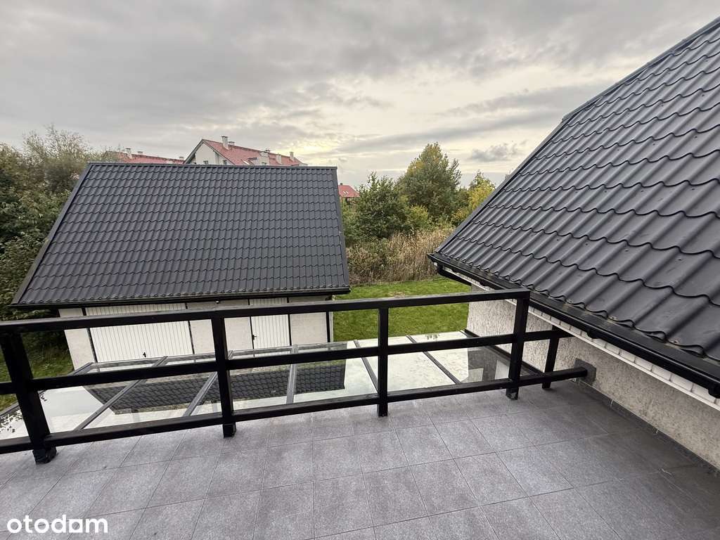 Piękny dom na sprzedaż w Dołujach.-12