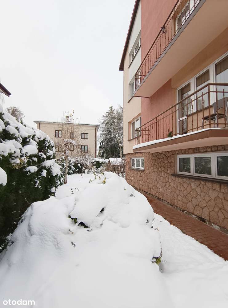 Gotowy do zamieszkania-dom 300 m2 z 2 niezależnymi mieszkaniami (2KW).-13