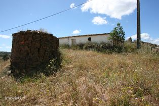 Terreno de 2.3 HA com casa antiga de 127 m2 para reconstrução, S.B. Me