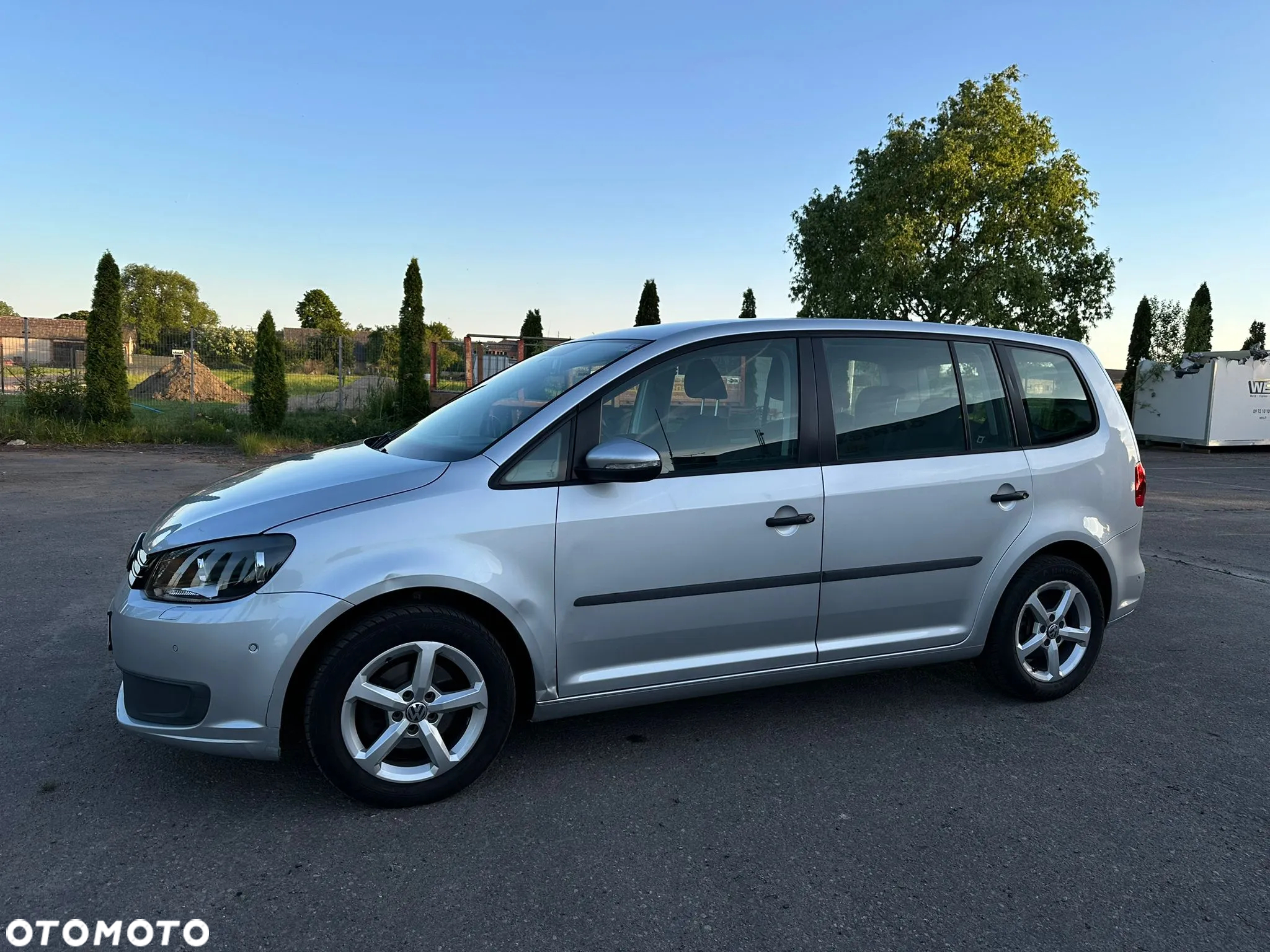 Volkswagen Touran 1.6 TDI DPF BlueMotion Technology Trendline - 13