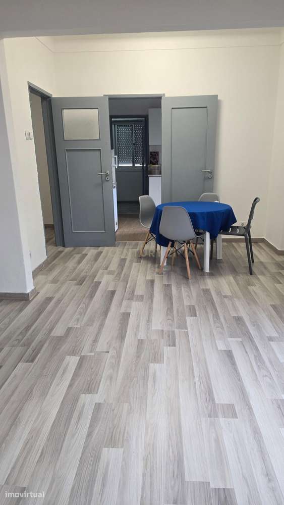 T4+1 com Garagem: Centralidade e Amplitude em Abrantes-6