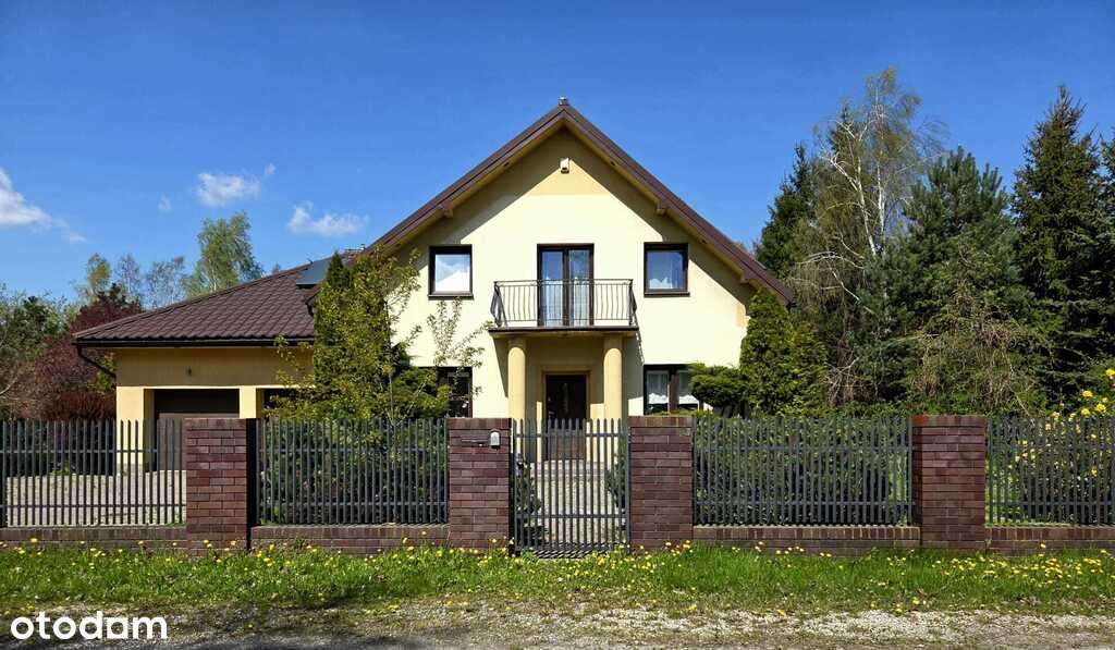 Dom parterowy z użytkowym poddaszem