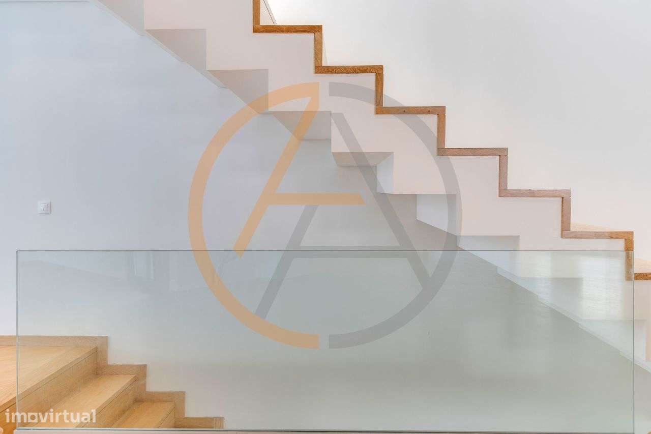 Moradia T4 Nova com Piscina | Foz do Douro-23