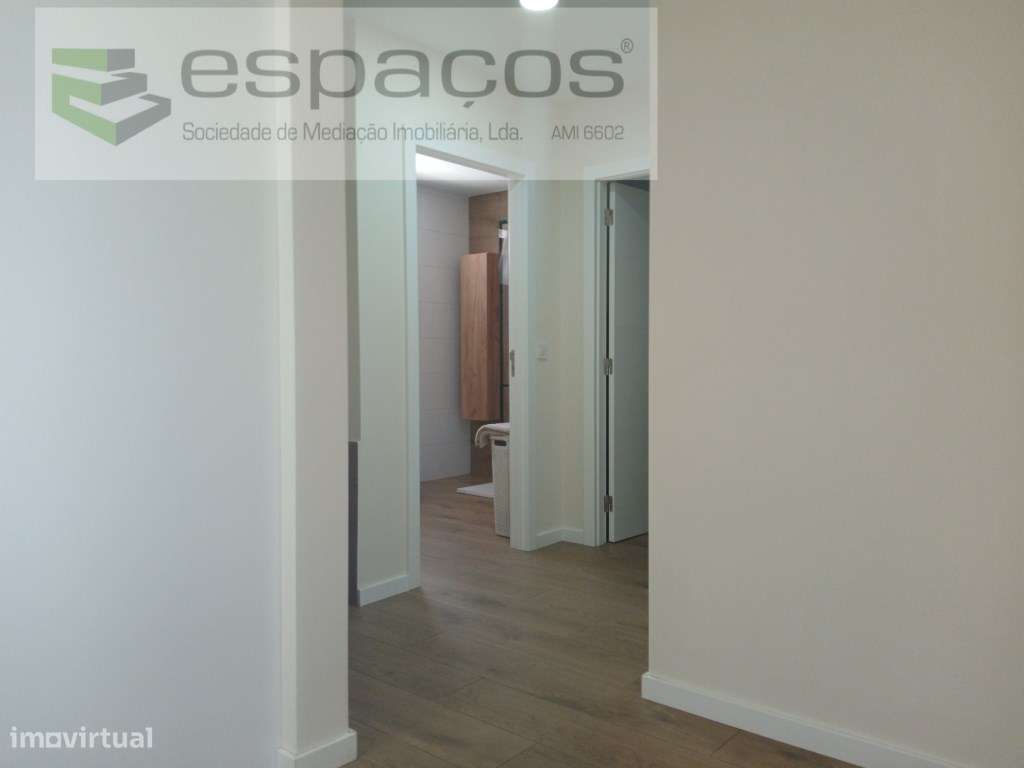 Apartamento T2 com Terraço, em Alcains, Castelo Branco-14