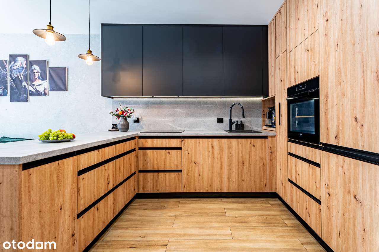 WOW ! Dom z sauną i siłownią dla nowoczesnej rodziny-11