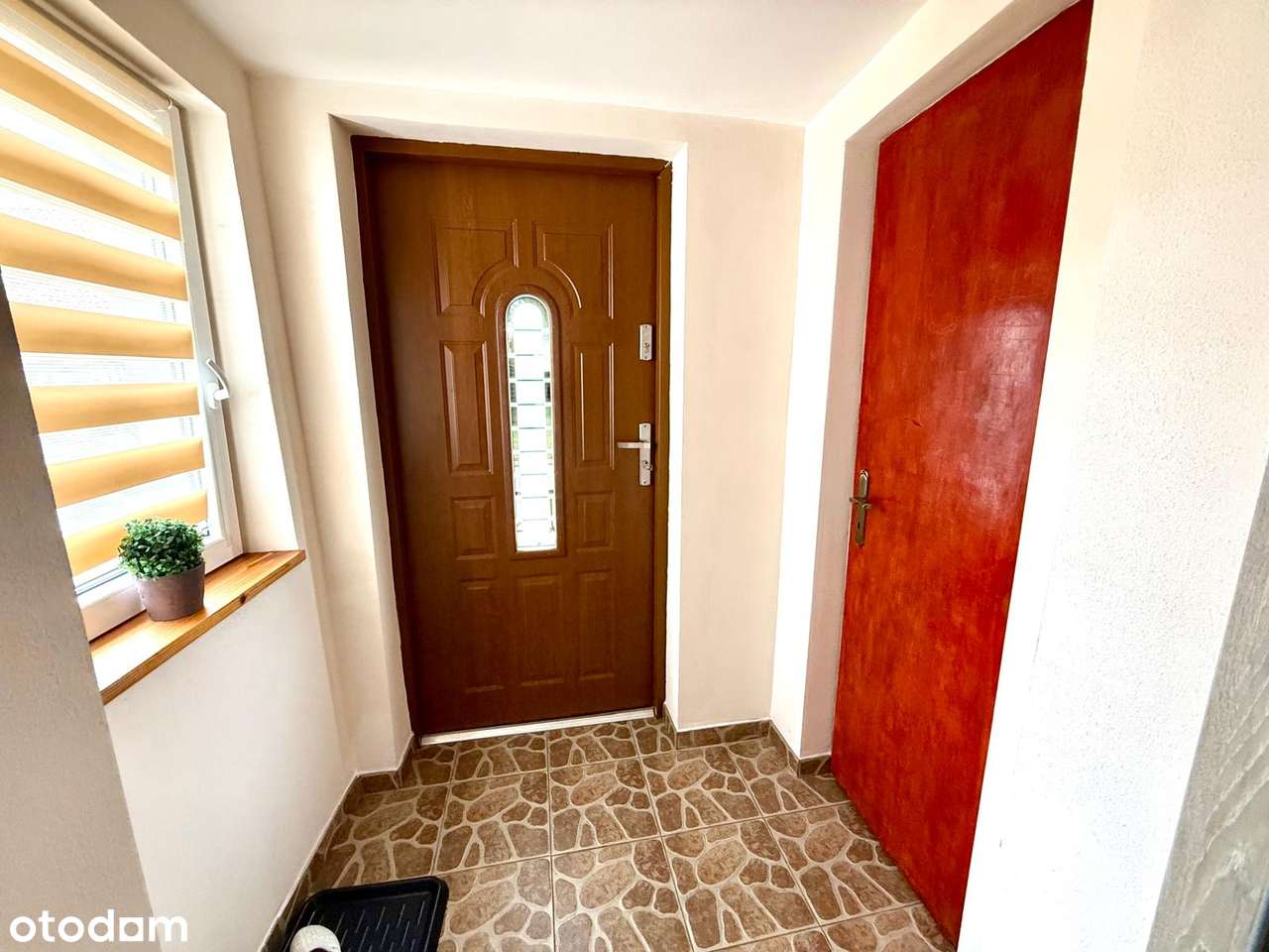 Zadbany dom na osiedlu Czarne Jelenia Góra.-16