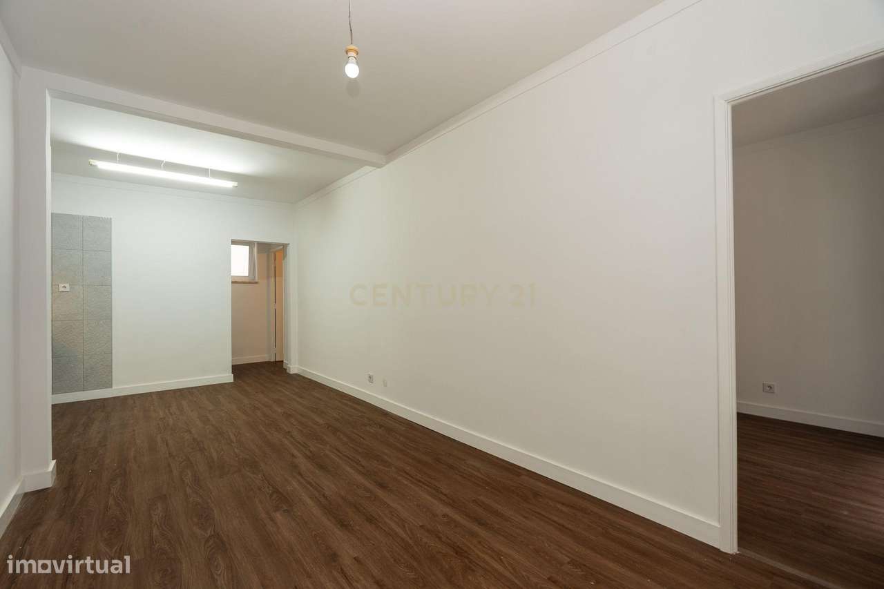 Apartamento T2 com Vista Rio Tejo – Dafundo, Cruz Quebrada - Grande imagem: 4/13