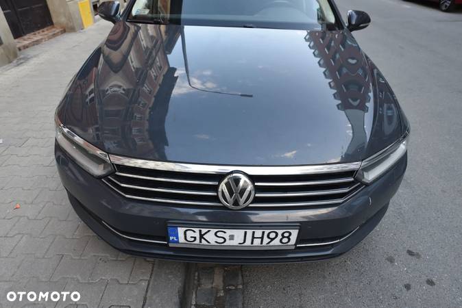 Volkswagen Passat 2.0 TDI BMT Highline - 9